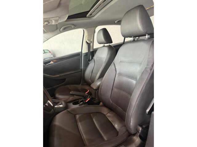 Foto 12 - Volkswagen Jetta 2.0 Comfortline Tiptronic (Flex) 2011