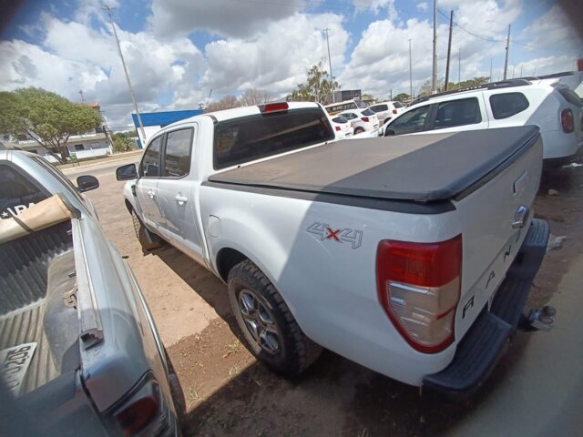Foto 3 - Ford Ranger Cabine Dupla Ranger 2.2 CD XLS (Aut) 2019