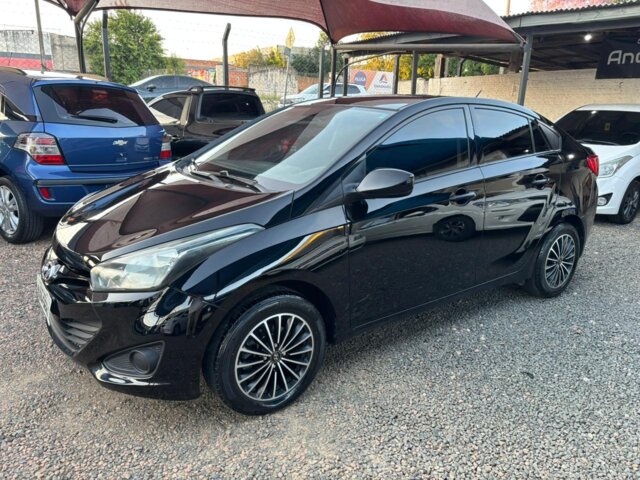 Foto 4 - Hyundai HB20S 1.6 Comfort Style 2014