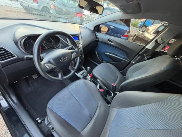 Foto 6 - Hyundai HB20S 1.6 Comfort Style 2014