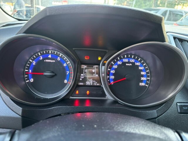 Foto 7 - Hyundai HB20S 1.6 Comfort Style 2014