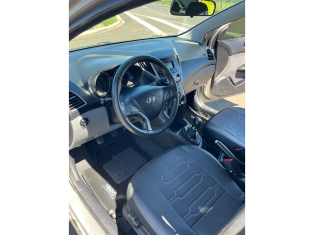 Foto 18 - Hyundai HB20S 1.6 Comfort Style 2016