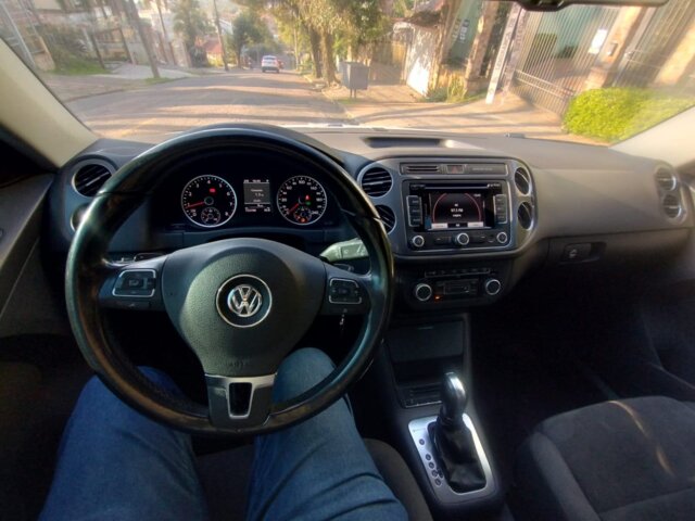 Foto 1 - Volkswagen Tiguan 2.0 TSI 4WD 2012
