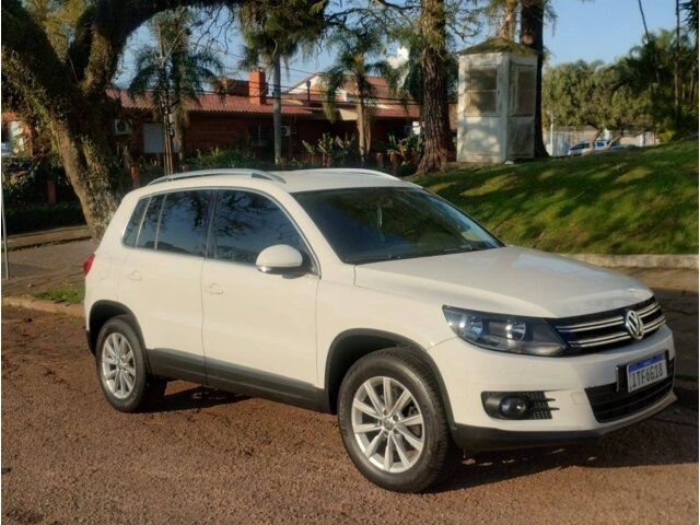 Foto 3 - Volkswagen Tiguan 2.0 TSI 4WD 2012