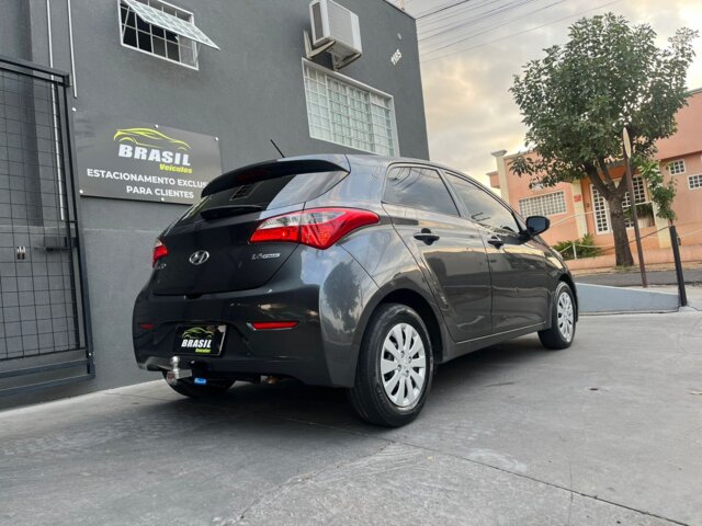Foto 4 - Hyundai HB20 1.6 Comfort Style 2013