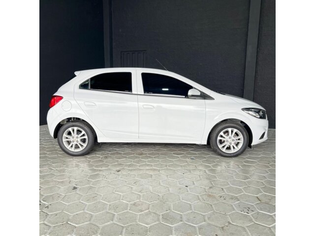 Foto 8 - Chevrolet Onix 1.0 LT SPE/4 2018