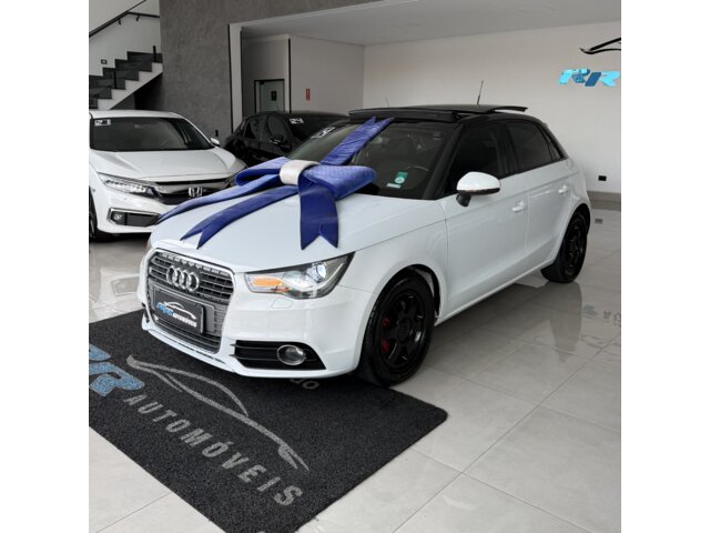 Foto 5 - Audi A1 1.4 TFSI Sportback Attraction S Tronic 2014