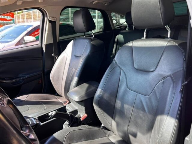 Foto 5 - Ford Focus Sedan Focus Fastback Titanium 2.0 PowerShift 2017