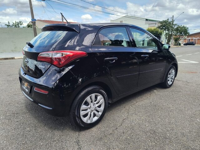 Foto 3 - Hyundai HB20 1.6 Comfort Plus blueMedia (Aut) 2017