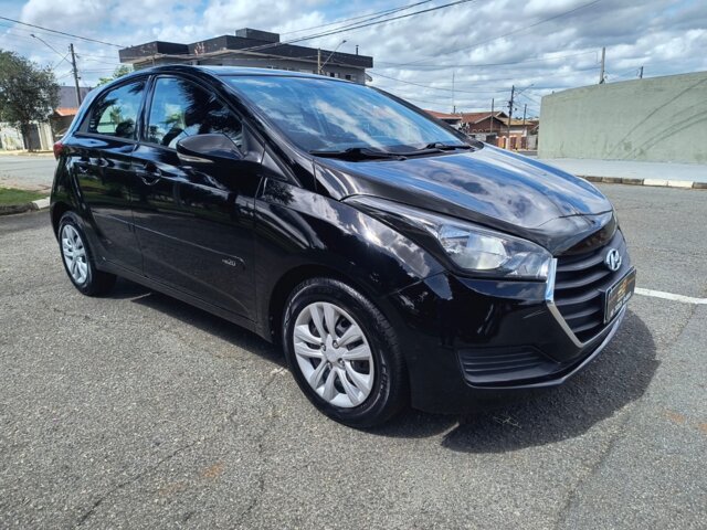 Foto 5 - Hyundai HB20 1.6 Comfort Plus blueMedia (Aut) 2017