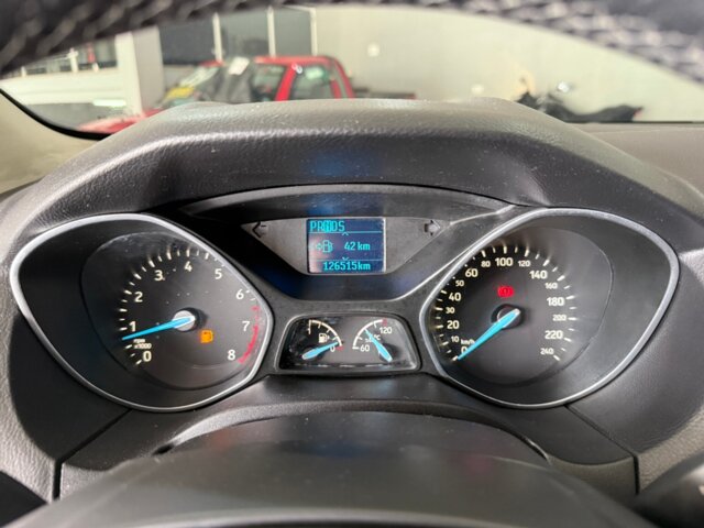 Foto 10 - Ford Focus Sedan SE 2.0 PowerShift 2016