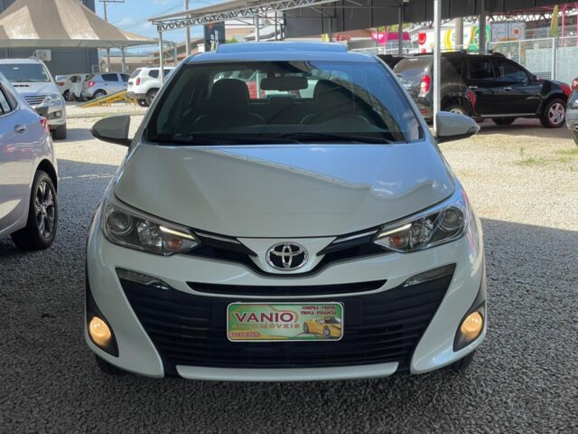 Foto 2 - Toyota Yaris Sedan 1.5 XLS Connect CVT 2020