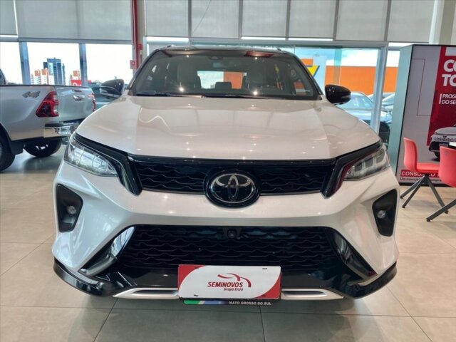 Foto 2 - Toyota SW4 2.8 TDI Diamond 7L 4WD 2023