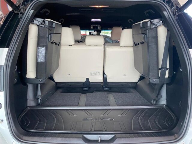 Foto 9 - Toyota SW4 2.8 TDI Diamond 7L 4WD 2023