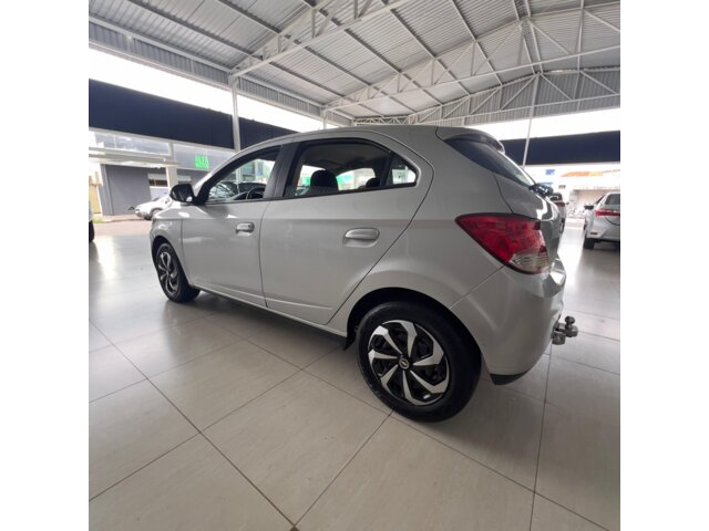 Foto 2 - Chevrolet Onix 1.4 LT SPE/4 2013