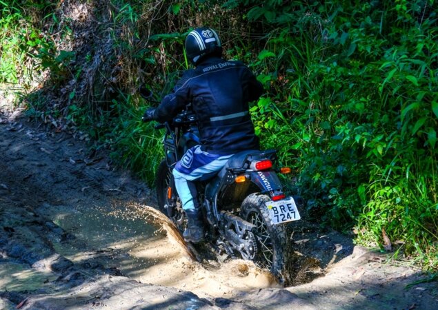 Himalayan é uma moto todo-terreno