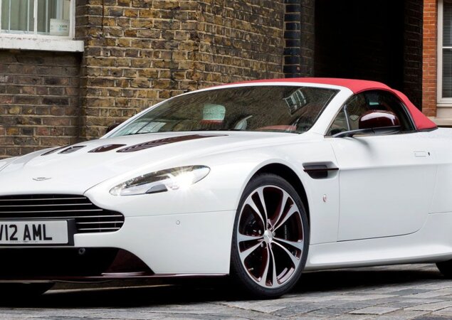 Aston Martin V12 Vantage Roadster