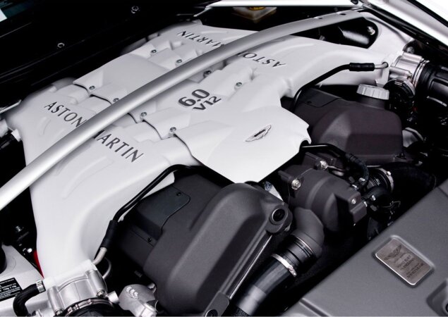 Aston Martin V12 Vantage Roadster