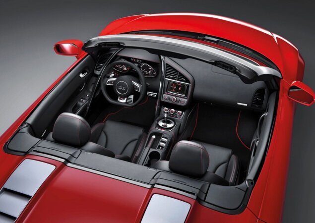 Audi R8 2013