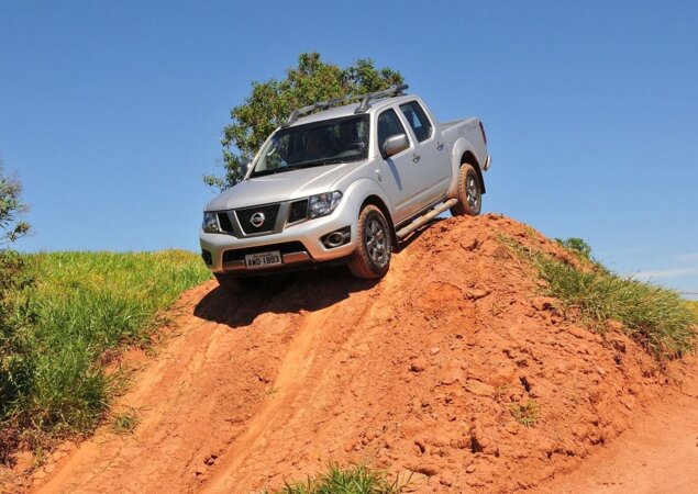 Motor 2.5 turbodiesel tem disposição