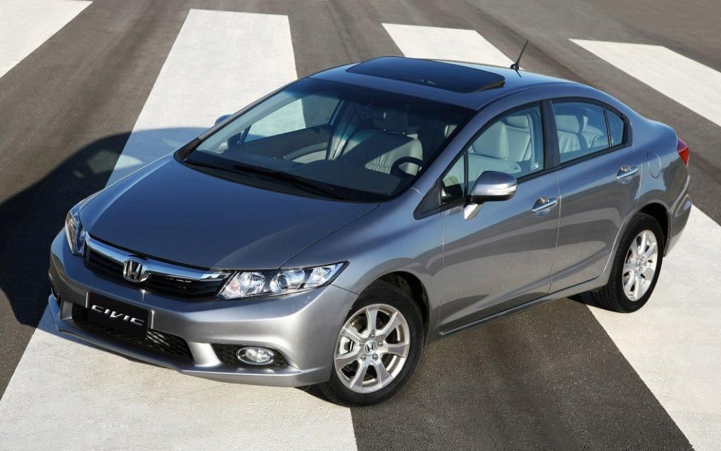 Honda Civic 2.0 chega em fevereiro às lojas