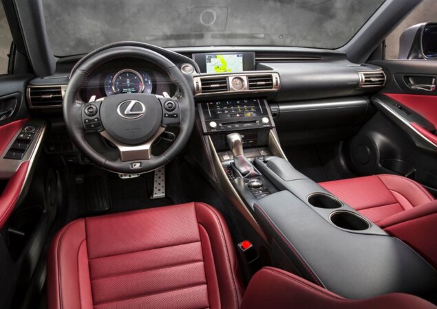 Interior do novo Lexus IS 250