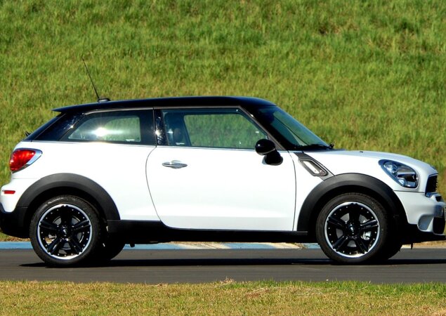 MINI Paceman tem duas portas 