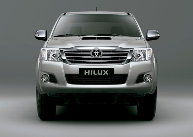 Sem alterações visuais externas, a grande novidade para a Hilux é a introdução de freios ABS e airbag para todas as configurações da linha 2014