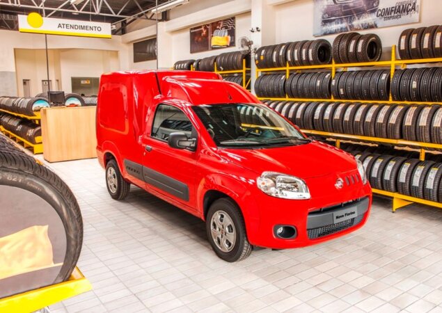 Fiorino ganha dianteira do Novo Uno