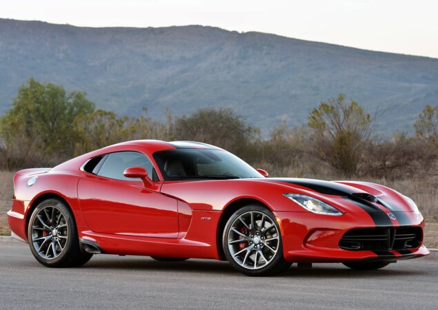 Viper volta a ser produzido como Dodge
