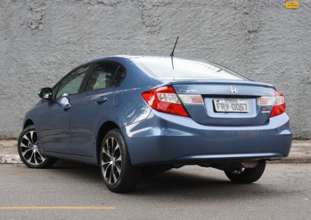 Civic sai mais em conta na versão LXR
