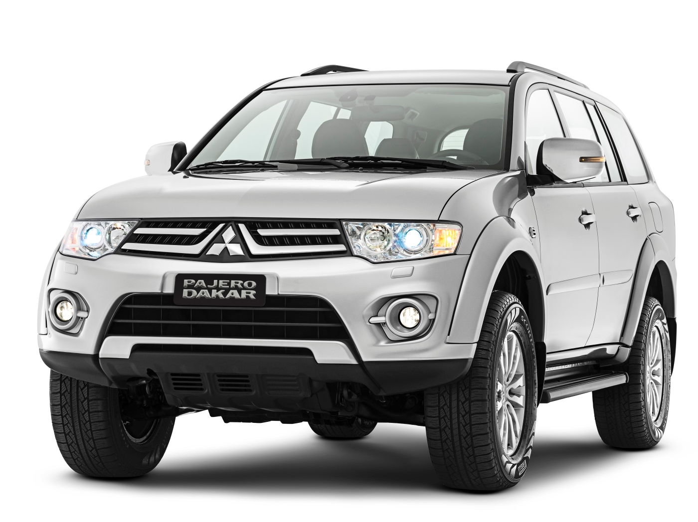 Preços da linha 2015 do Pajero Dakar seguem os mesmos, partindo de R$ 146.990