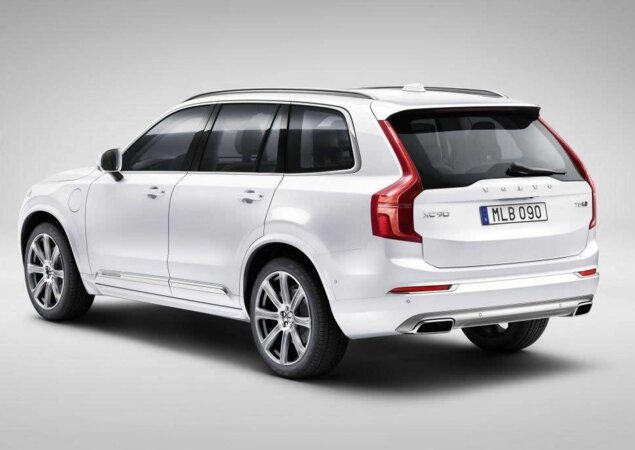 Linhas limpas e sóbrias compõem a carroceria do SUV