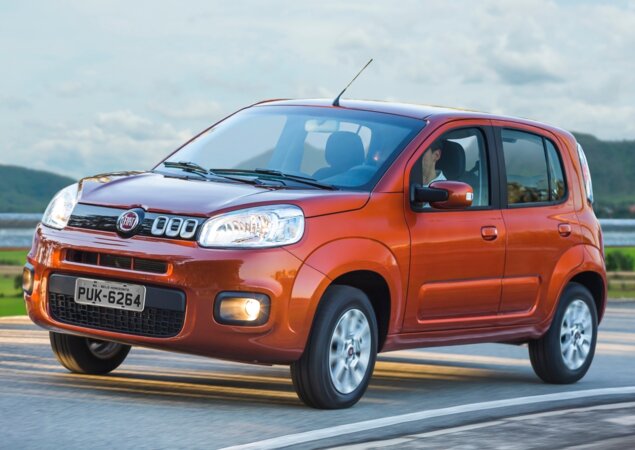 O Fiat Uno 2015 será o primeiro carro flex e o primeiro nacional a oferecer sistema Start-Stop. Na frente, a grade, o para-choque e os faróis mudaram