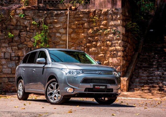 Mitsubishi Outlander PHEV chega ao Brasil no primeiro trimestre de 2015