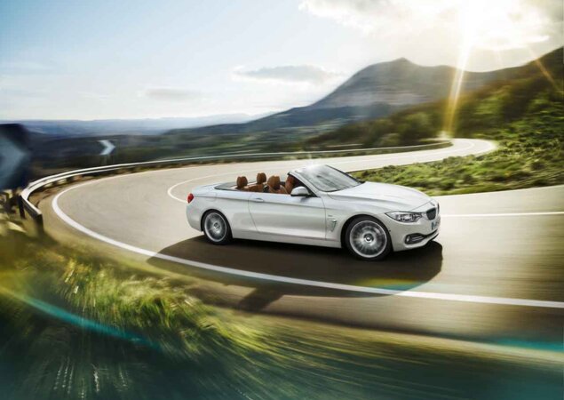 A BMW divulgou hoje (9) que dois novos modelos da família Série 4 estarão disponíveis nas lojas brasileiras a partir deste mês. O 420i Cabrio estará d
