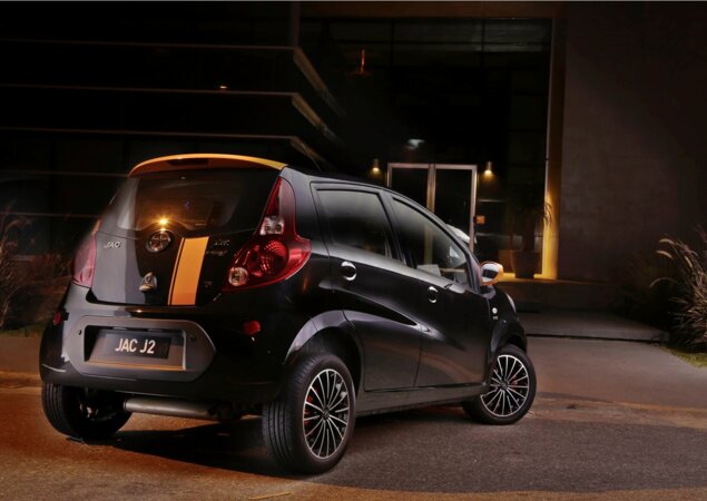 Além do motor, ele exibe novo para-choque traseiro