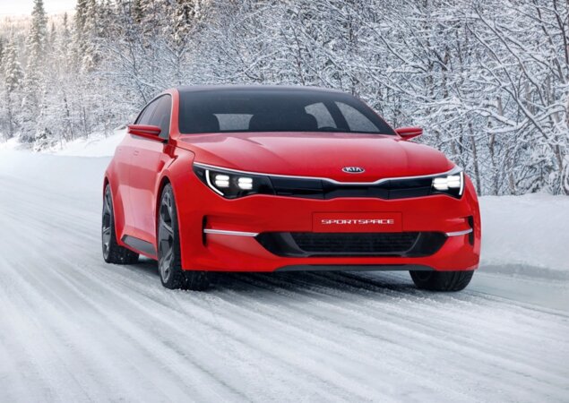 Sob o capô, o conceito traz motor 2.0 turbo a gasolina de 253 cv