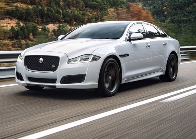 O Jaguar XJ 2016 recebeu mudanças visuais e será vendido ainda neste ano lá fora
