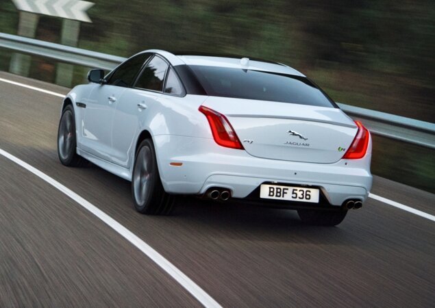 Sedã de luxo terá seis versões disponíveis, incluindo a XJR (foto)