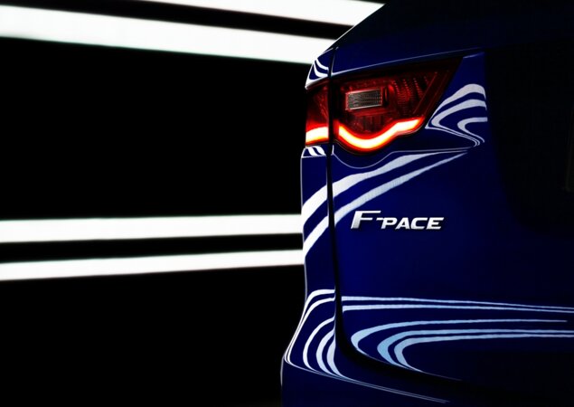 Primeiro teaser do F-Pace revelava somente a lanterna traseira
