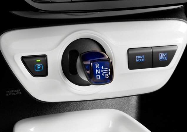 Detalhe do câmbio, que é automático do tipo CVT