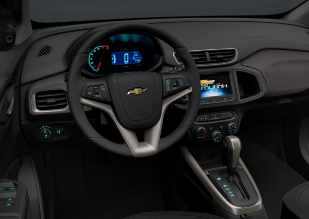 Sedã ganha ainda volante com comandos de áudio de série em todos os modelos equipados com a central multimídia MyLink