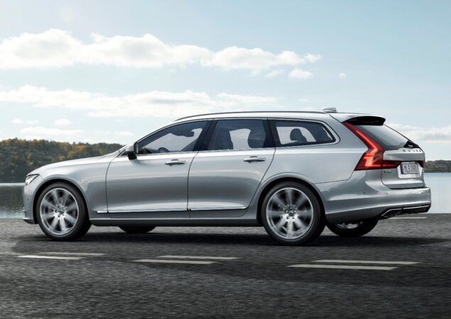 Modelo é o terceiro da família 90, já composta por um SUV e um sedã