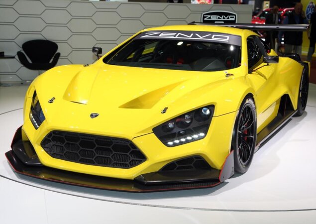 Zenvo TSR: motor 6.8 V8 de 1.119 cv