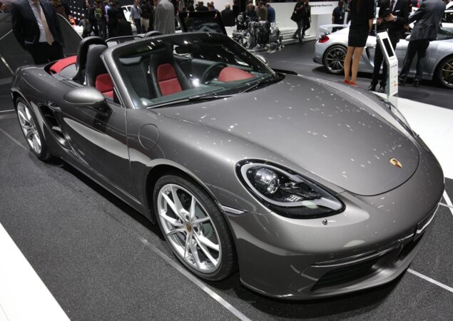 Porsche 718 Boxster: motor 2.0 de 300 cv