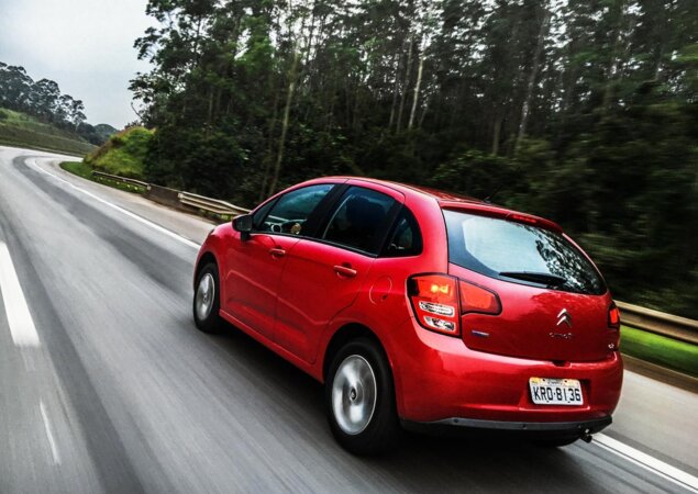 Com o motor 1.2, a Citroën promete uma economia de até 32% na cidade em comparação ao 1.5 flex anterior, que sai de linha