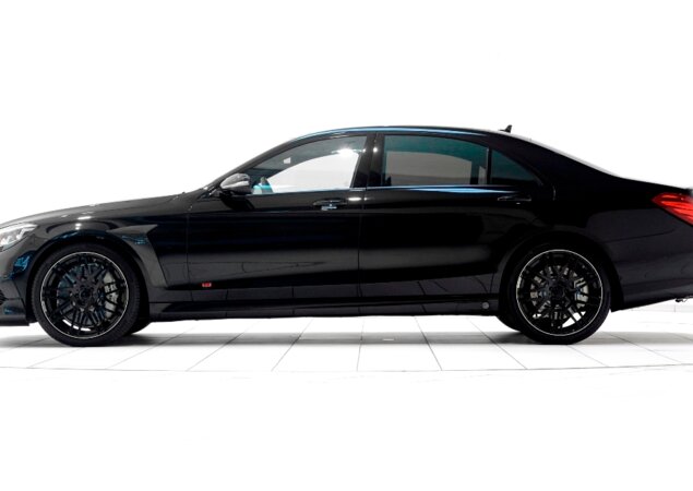 Modelo é vendido aqui pela Strasse, importadora oficial e exclusiva da Brabus no País
