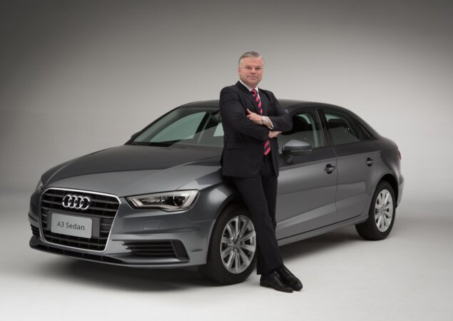 Jörg Hofmann e A3 Sedan, um dos modelos mais vendidos da marca