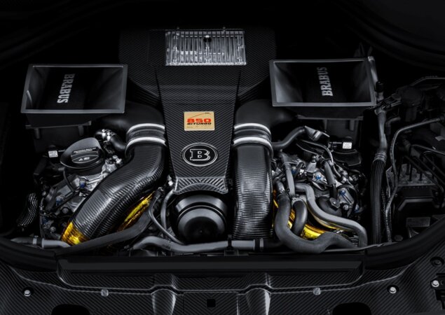 Motor 6.0 de oito cilindros capaz de fazê-lo ir de 0 a 100 km/h em apenas 4,2 segundos